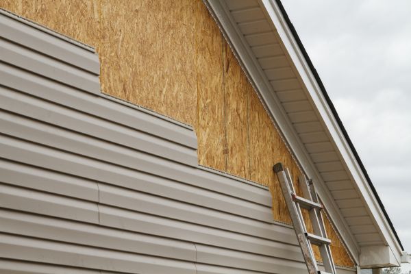Loose Siding Replacement in Snohomish