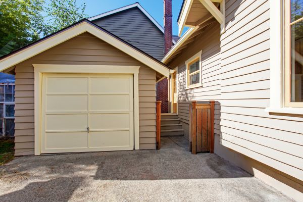 Garage Siding Replacement in Snohomish