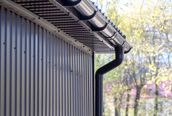 Sheet Metal Siding Repair in Snohomish