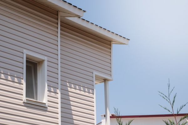 Cost of Vinyl Siding Hole Repair in Snohomish